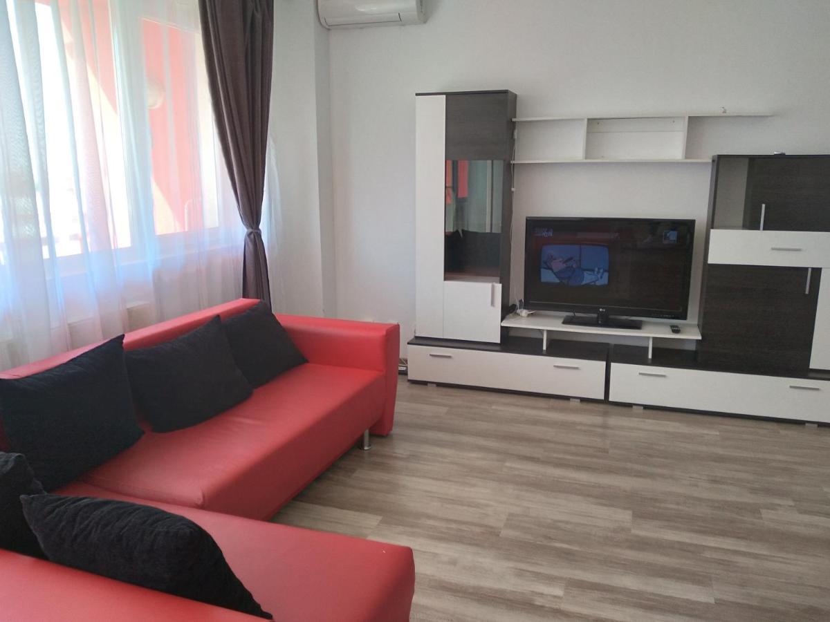 Mony Ared Arad Bagian luar foto